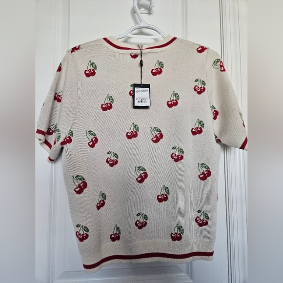 NWT Adrianna Papell Sweater Top Short Sleeve Size L Cherries Print Cream/Red - Picture 8 of 9